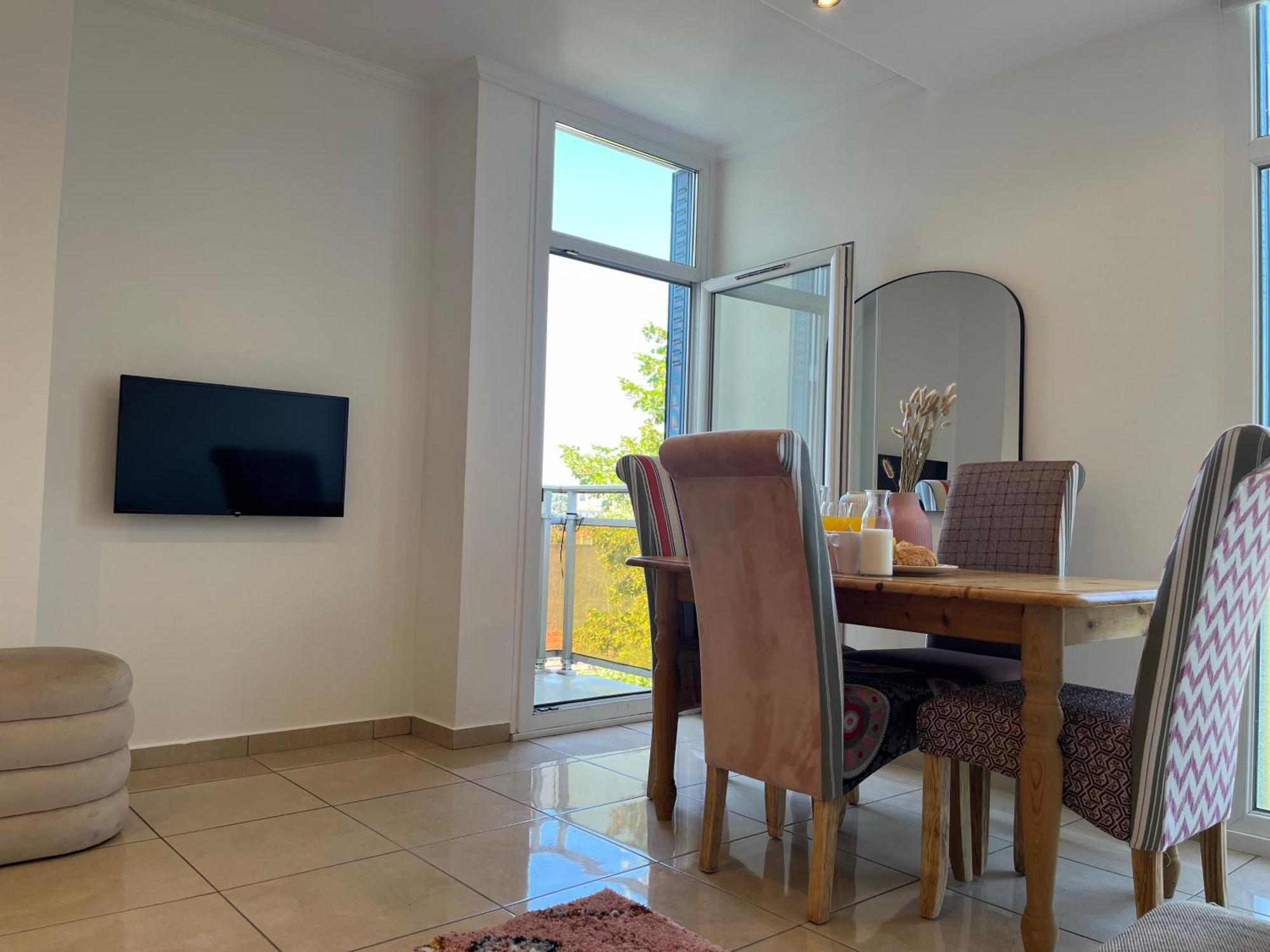 Suite Miramar Bron Bagian luar foto